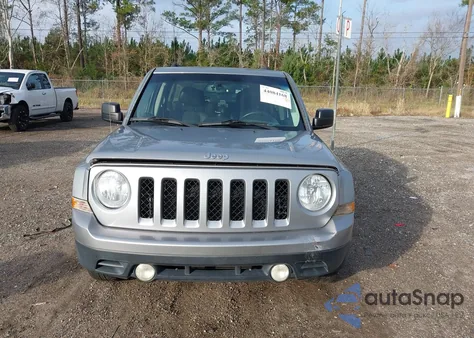 2015 Jeep Patriot High Altitude Edition z USA, uszkodzony, nr VIN 1C4NJPFA2FD157090